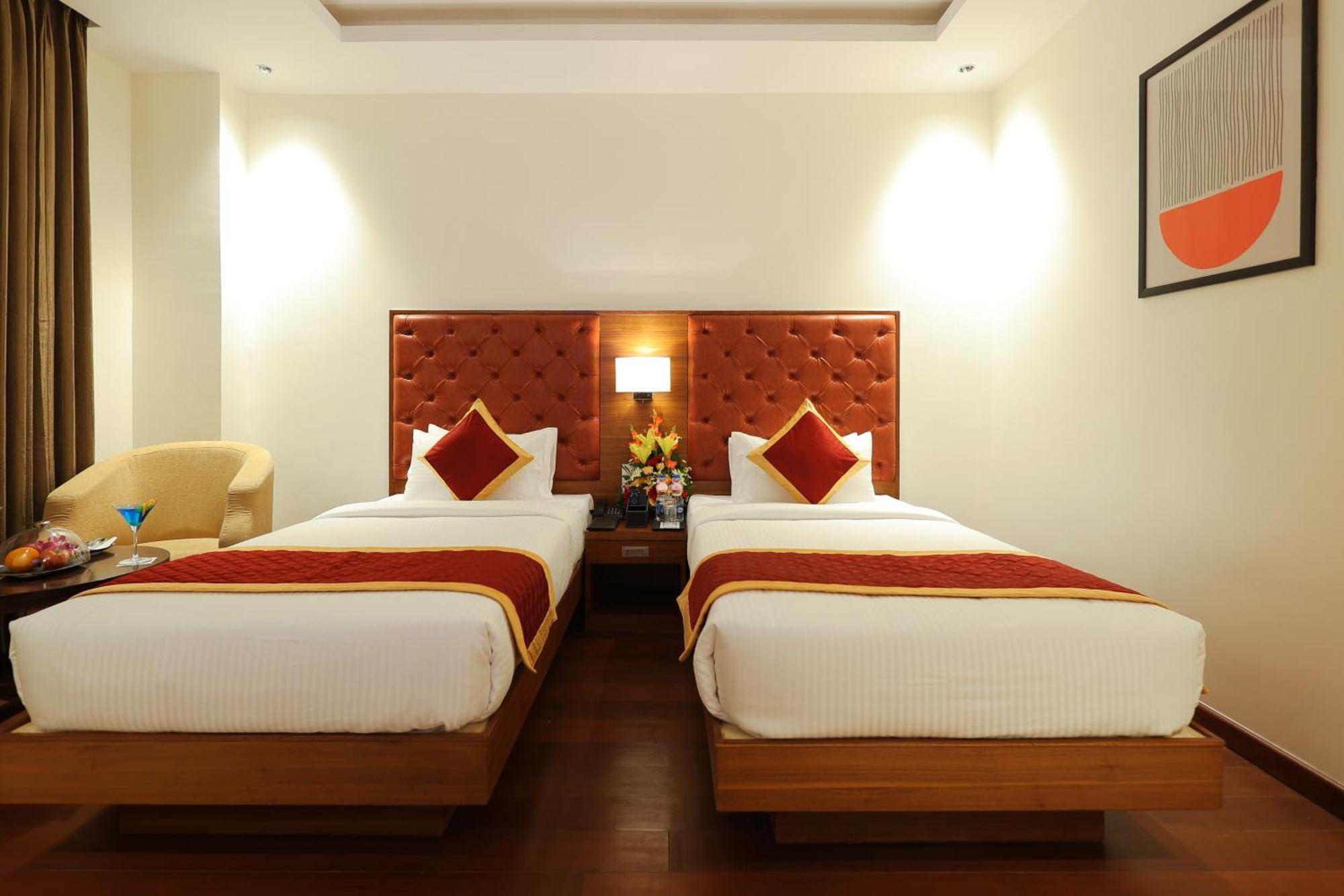 Icon Grand Hotel By Bhagini Bangalore Luaran gambar