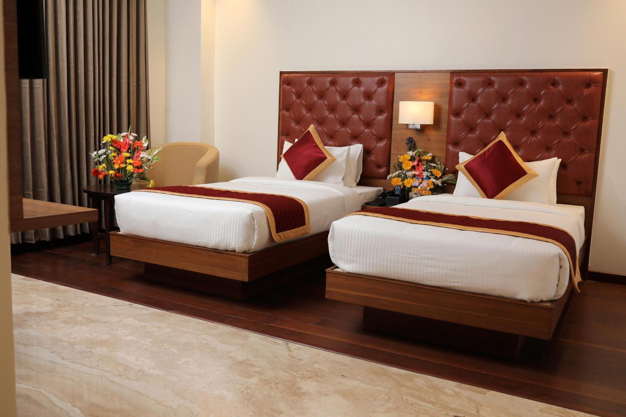 Icon Grand Hotel By Bhagini Bangalore Luaran gambar
