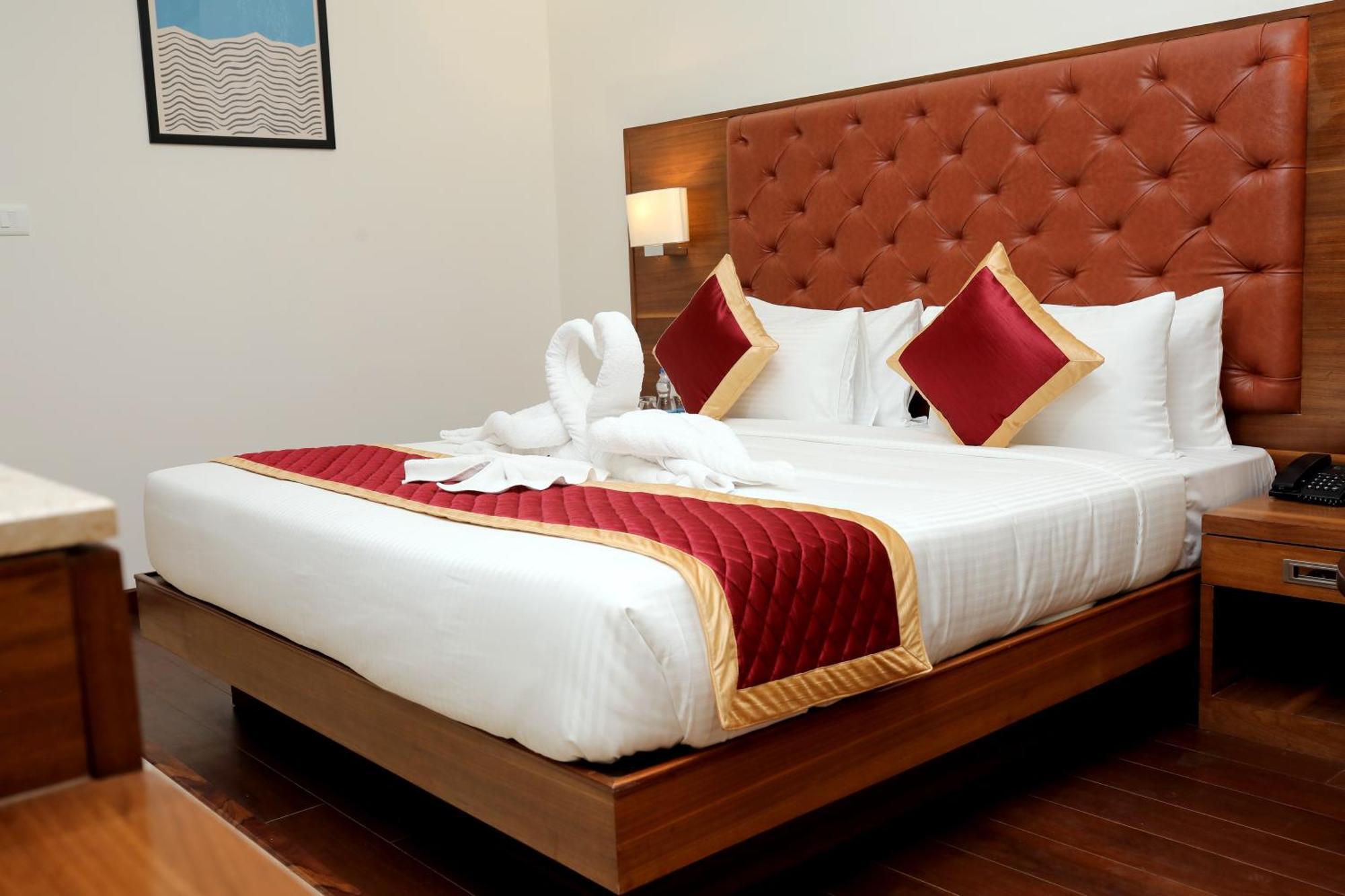 Icon Grand Hotel By Bhagini Bangalore Luaran gambar