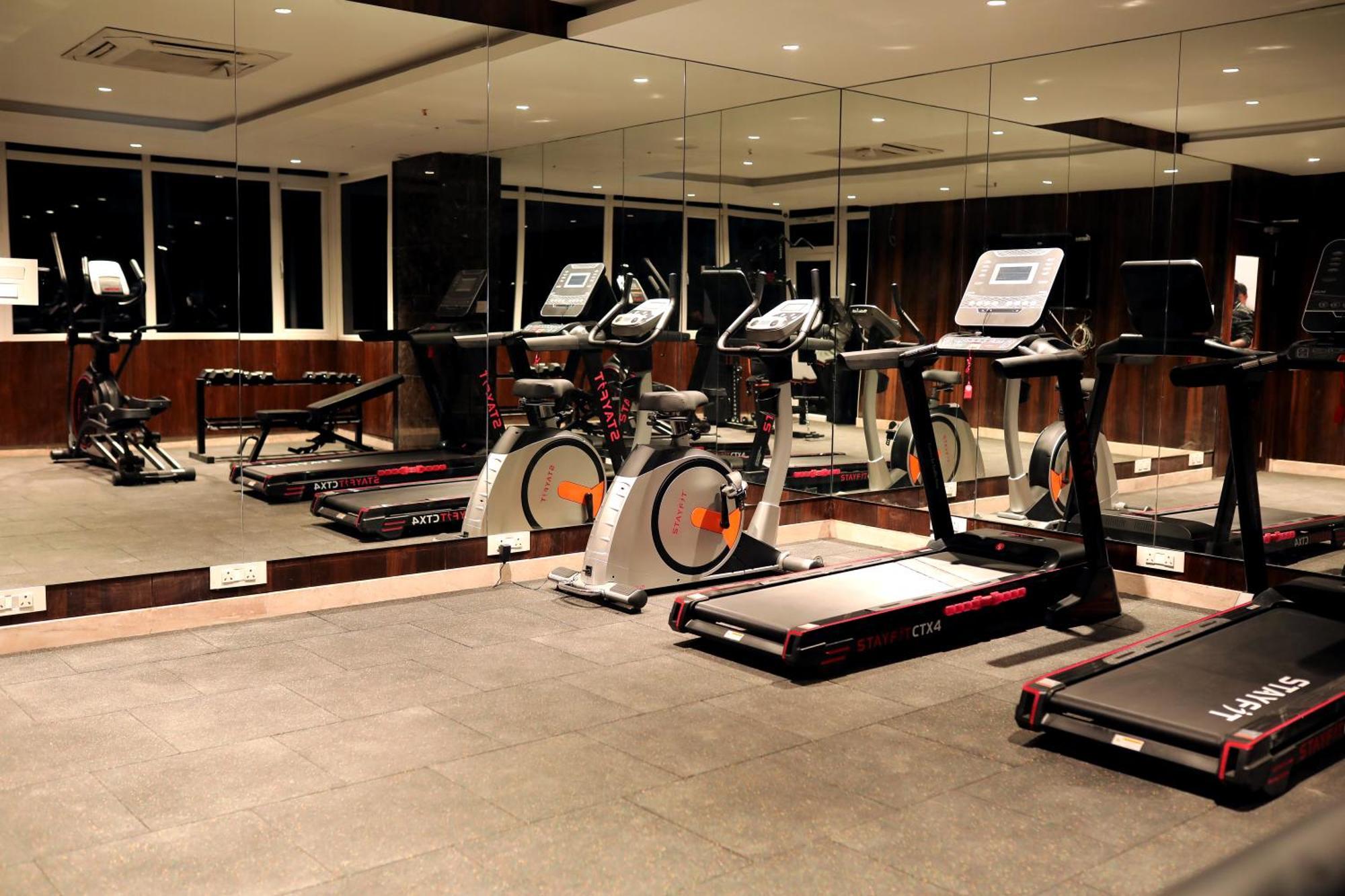 Icon Grand Hotel By Bhagini Bangalore Luaran gambar