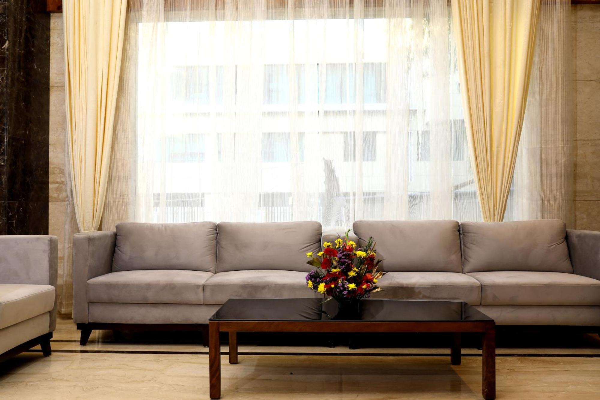 Icon Grand Hotel By Bhagini Bangalore Luaran gambar