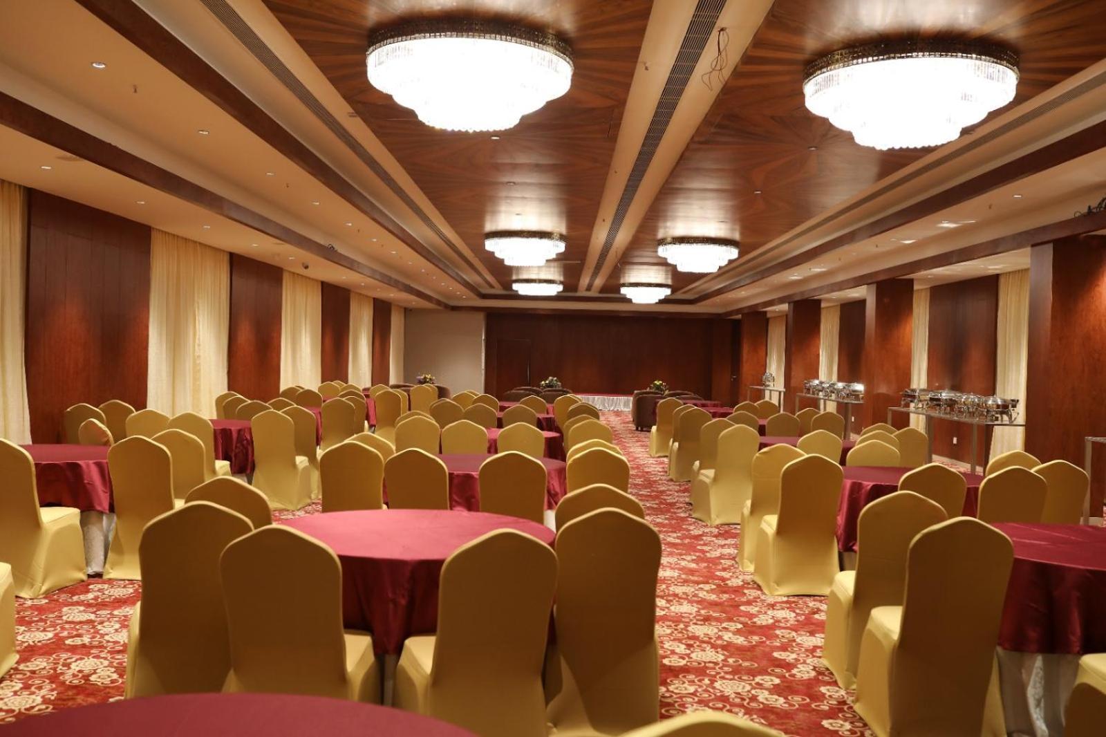 Icon Grand Hotel By Bhagini Bangalore Luaran gambar